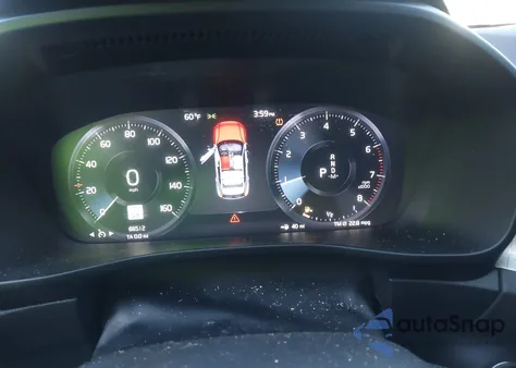 2021 Volvo Xc40 T5 Momentum from USA, damaged, VIN YV4162UK2M2496646